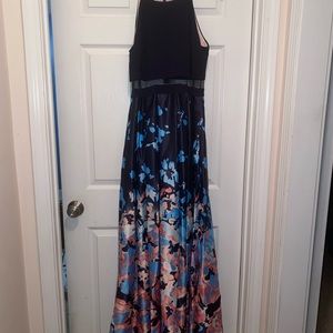 Floor- length prom dress